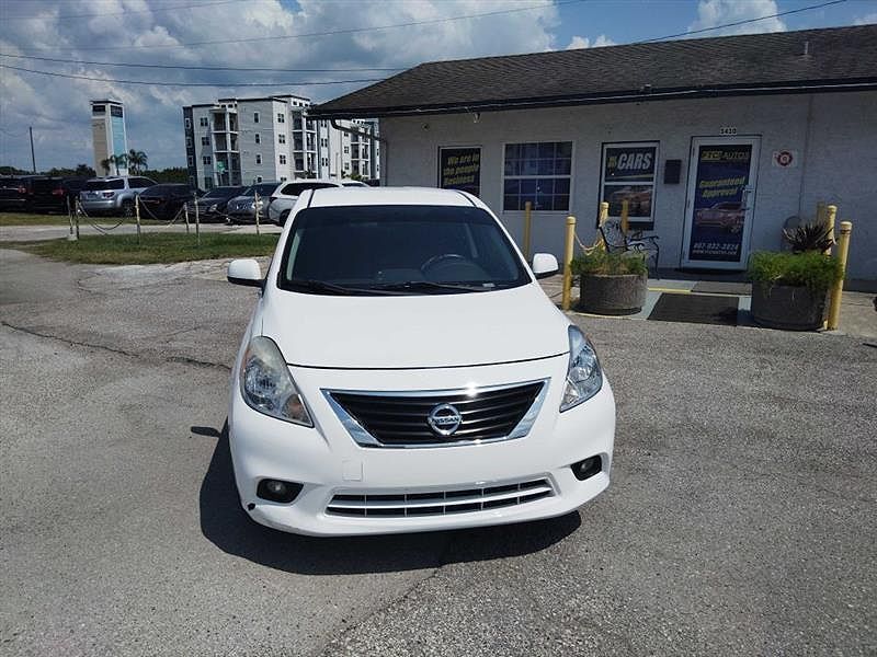 2012 NISSAN Versa