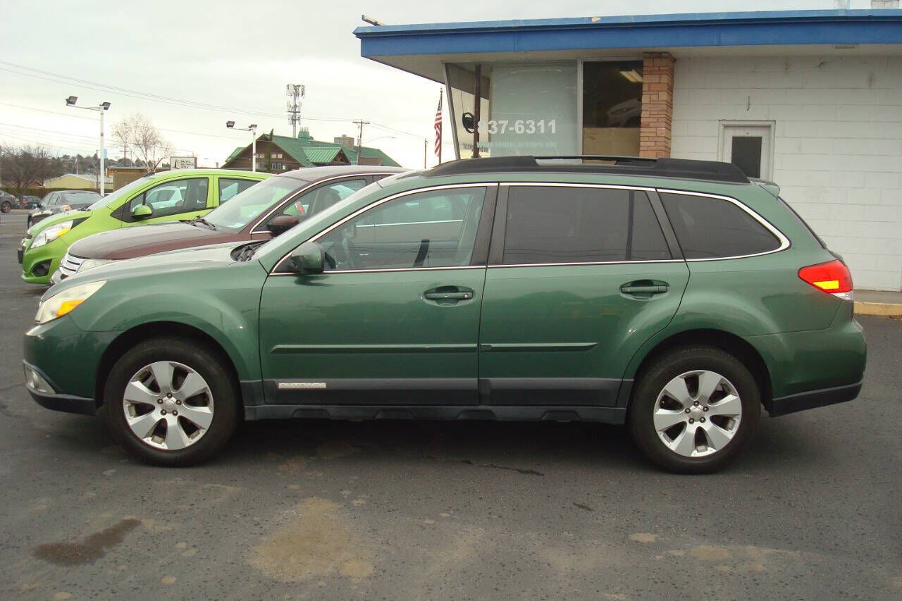 2011 SUBARU Outback