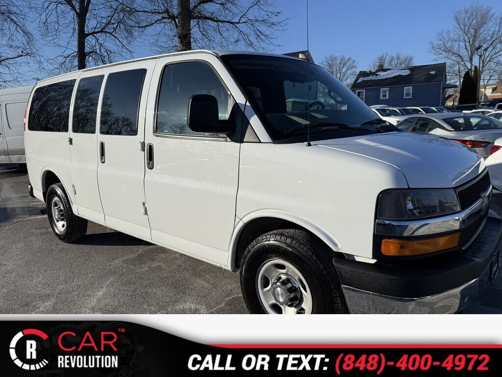 2017 CHEVROLET Express