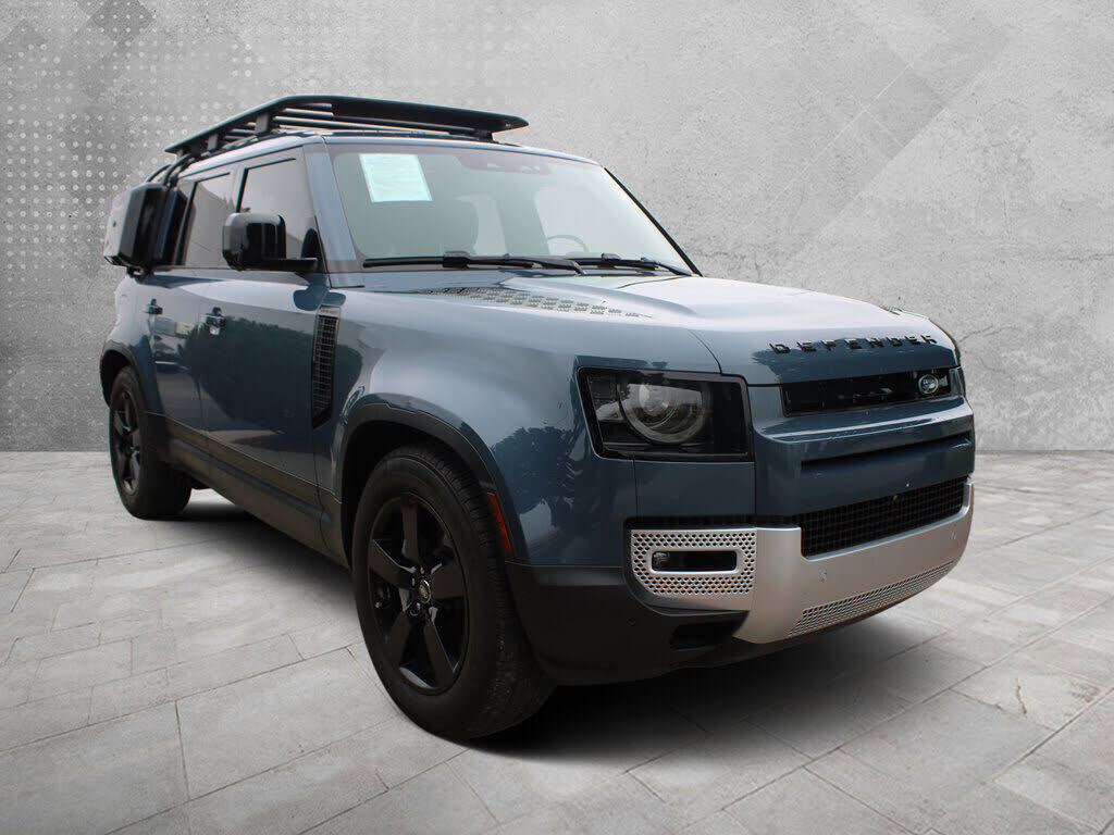 2024 LAND ROVER Defender