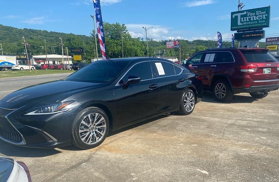 2019 LEXUS ES