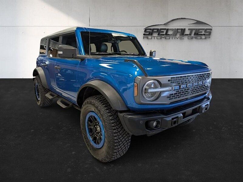 2023 FORD Bronco