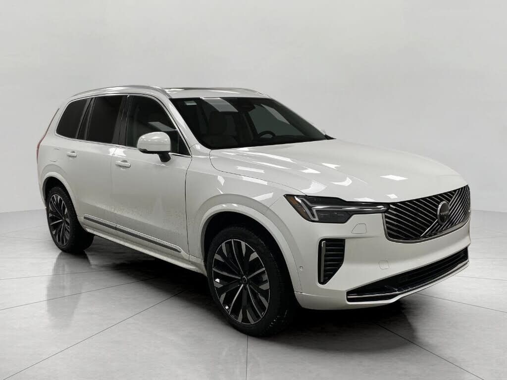2026 VOLVO XC90
