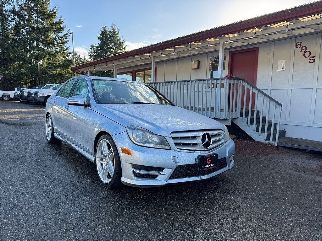 2013 MERCEDES-BENZ C-Class