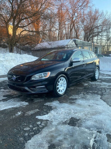 2015 VOLVO V60
