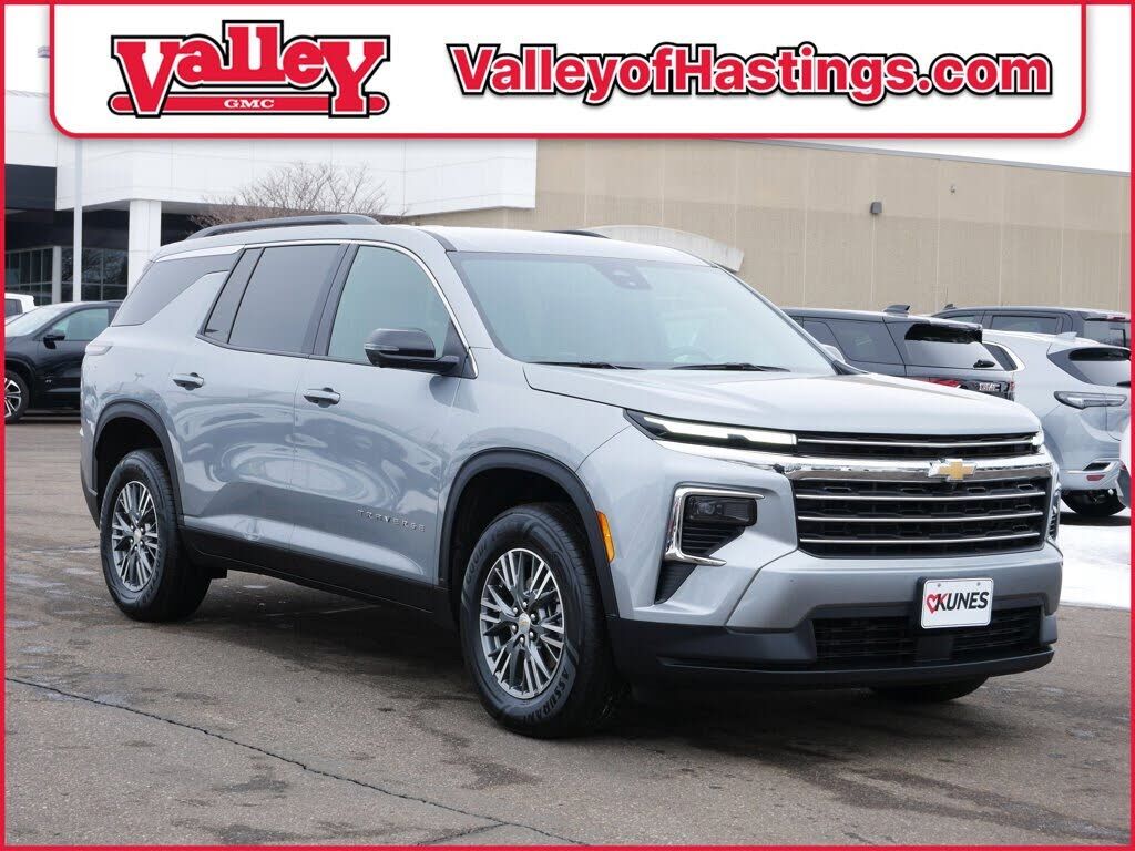 2024 CHEVROLET Traverse