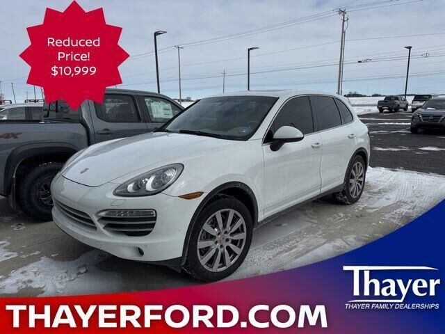 2014 PORSCHE Cayenne