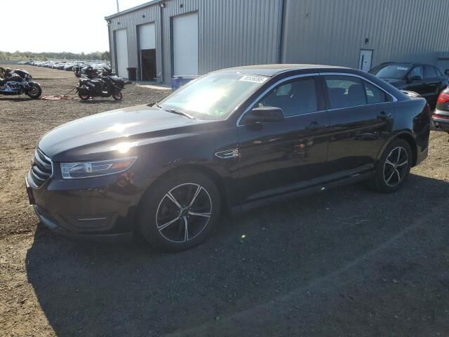 2016 FORD Taurus