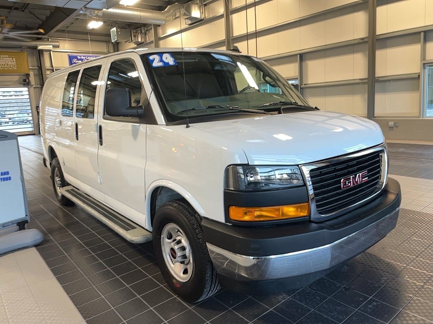 2024 GMC Savana