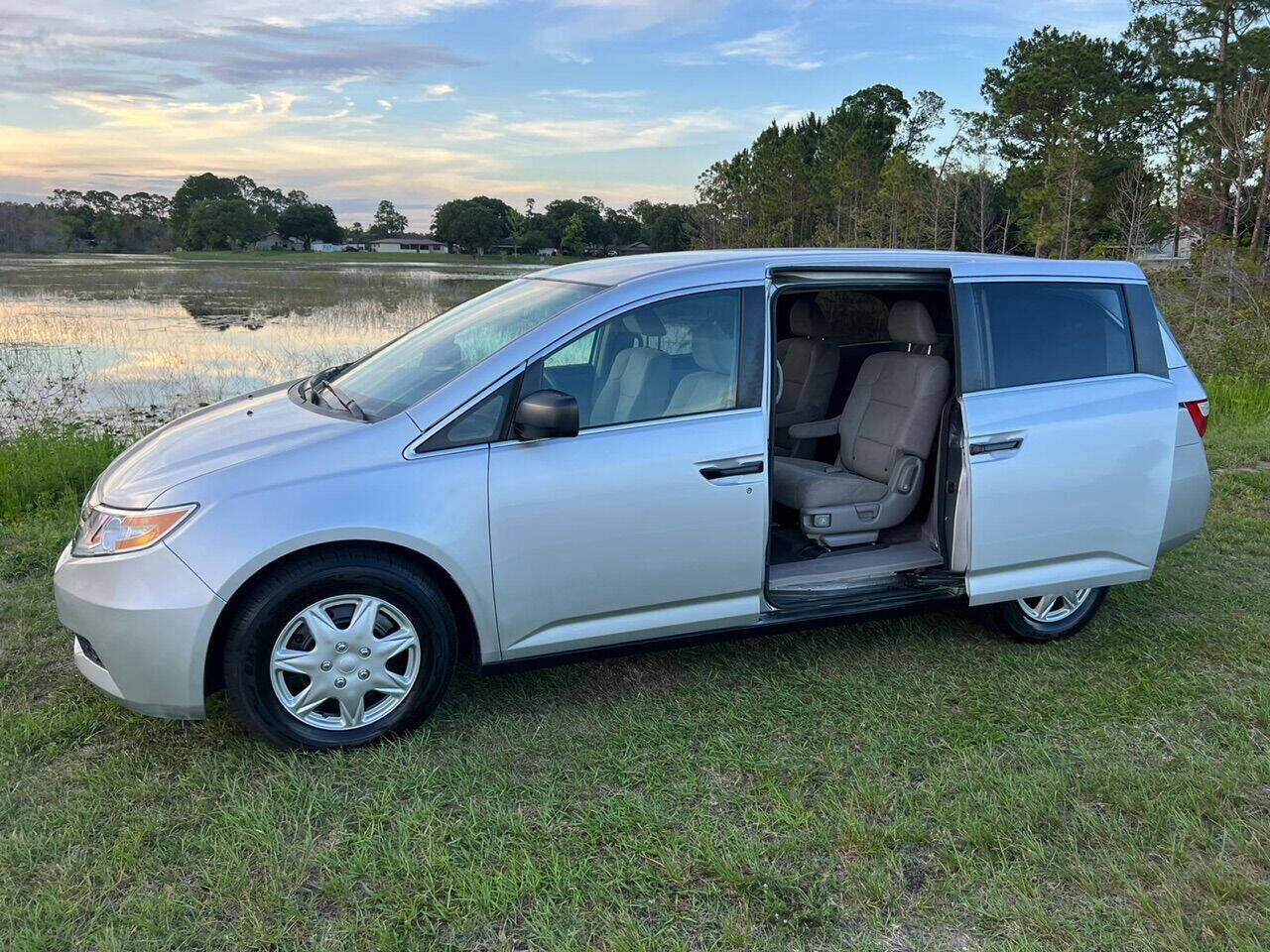 2013 HONDA Odyssey