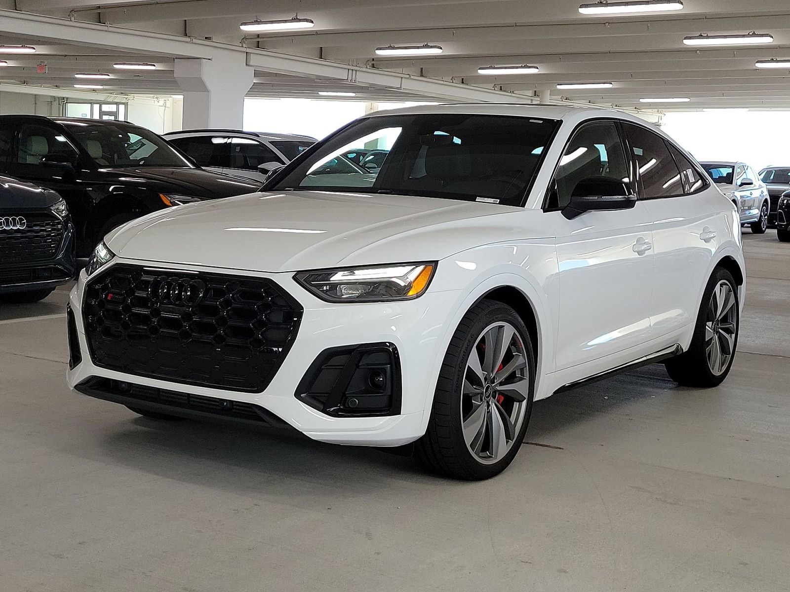 2024 AUDI SQ5