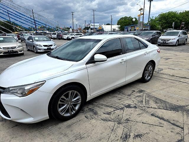 2017 TOYOTA Camry