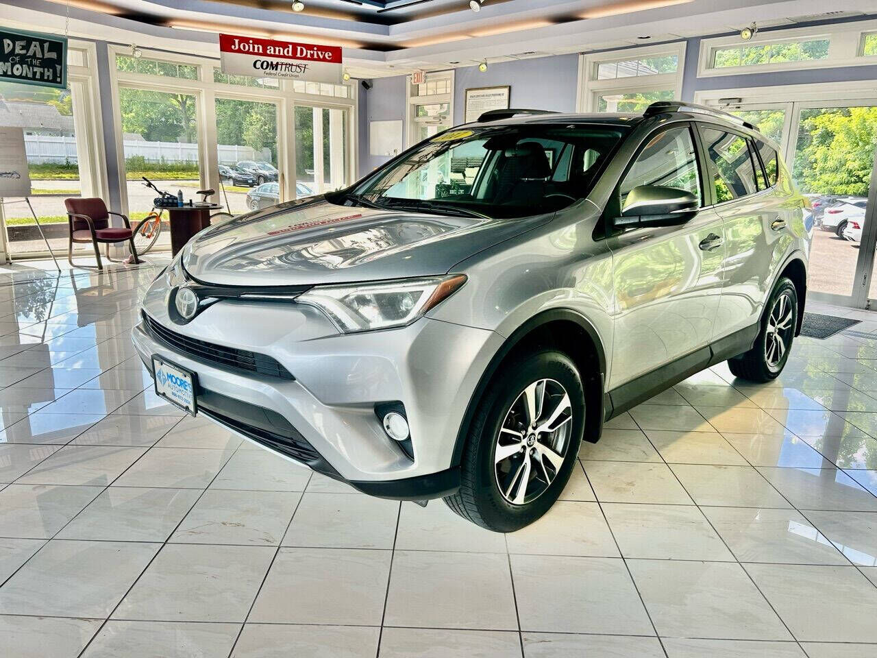 2017 TOYOTA RAV4
