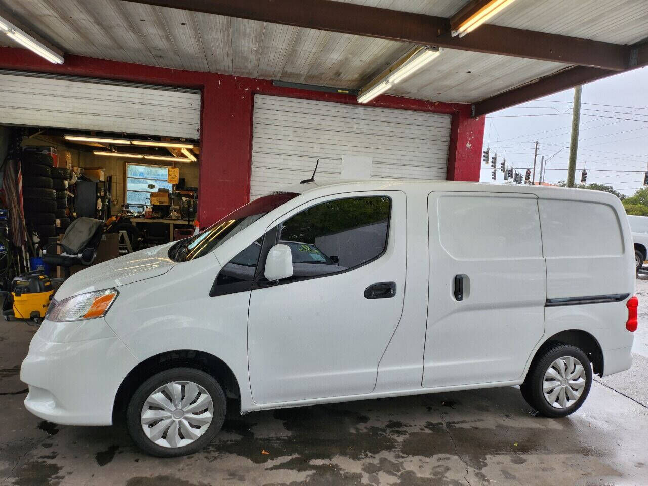 2018 NISSAN NV200