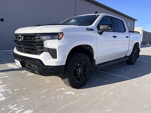 2024 CHEVROLET Silverado