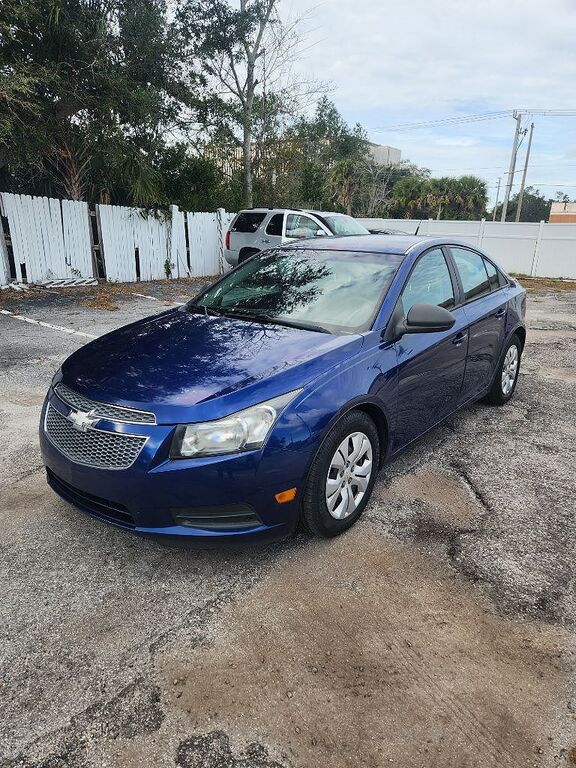 2013 CHEVROLET Cruze