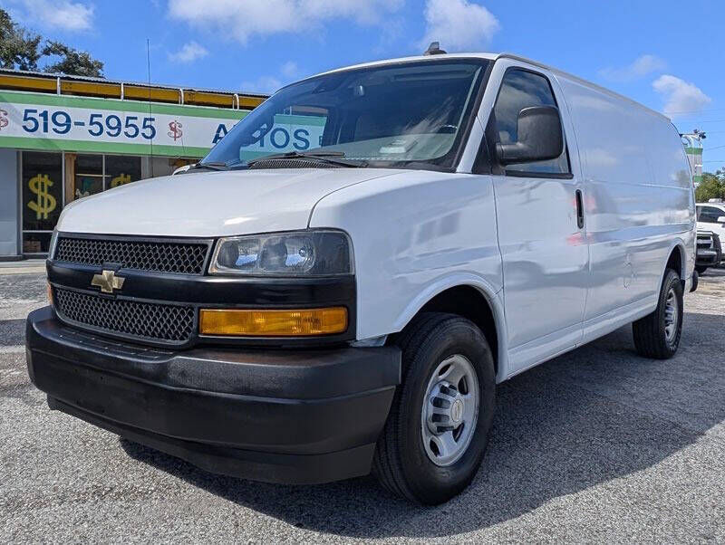 2020 CHEVROLET Express