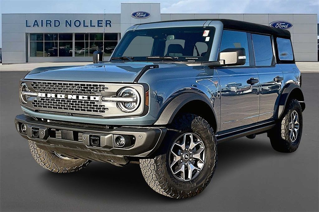 2025 FORD Bronco