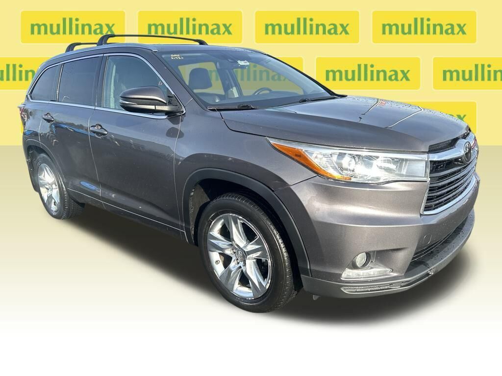2015 TOYOTA Highlander