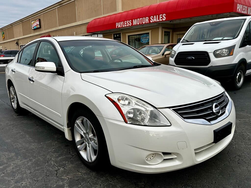2012 NISSAN Altima