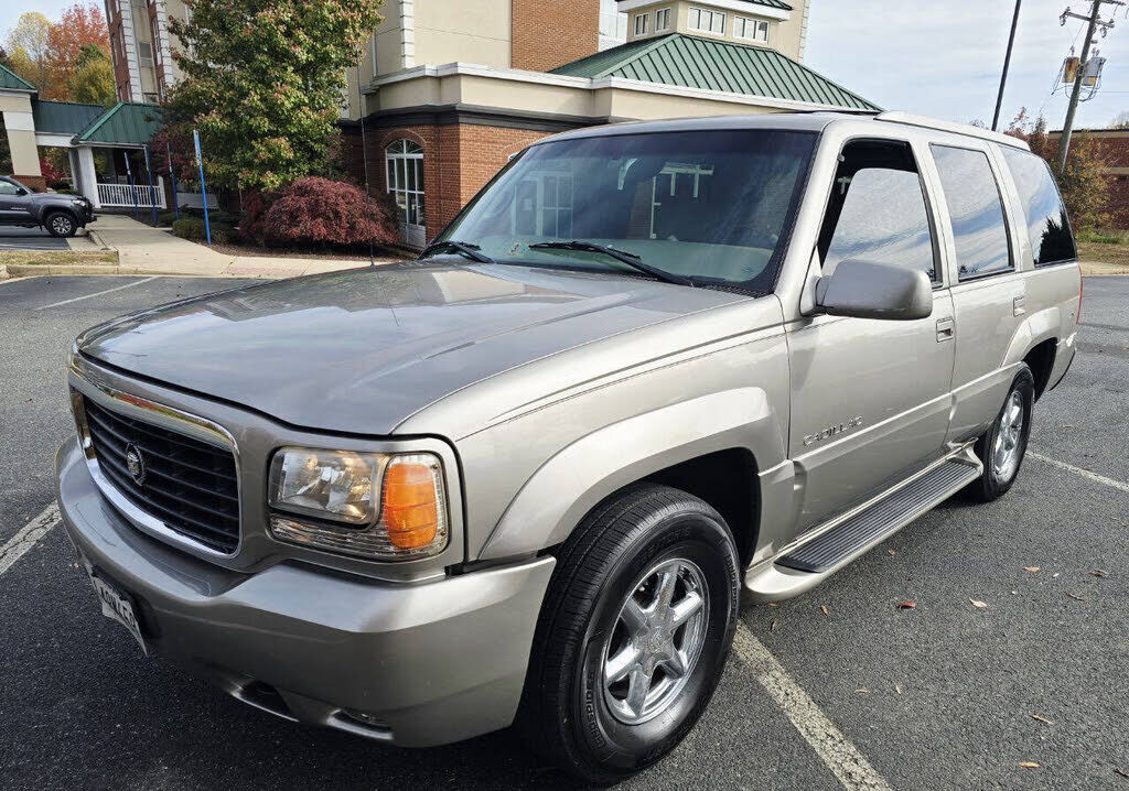 2000 CADILLAC Escalade