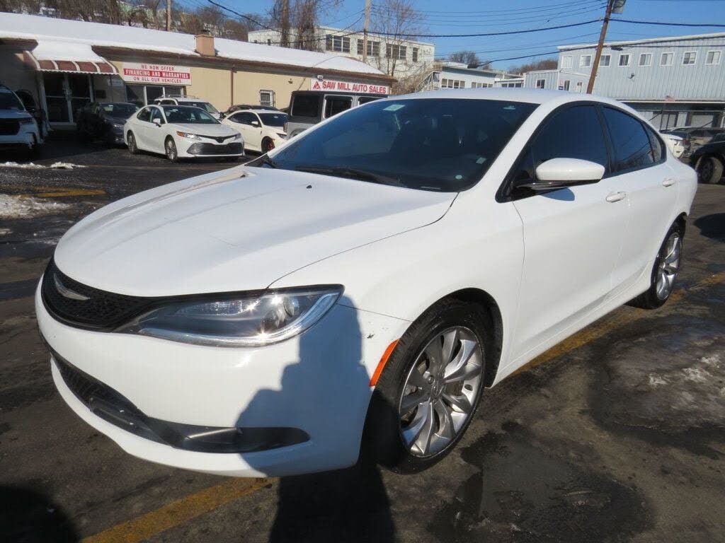 2016 CHRYSLER 200