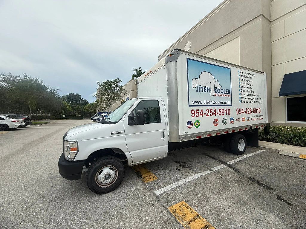 2019 FORD E-350
