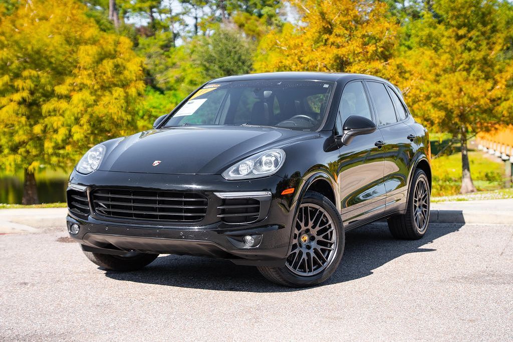 2017 PORSCHE Cayenne