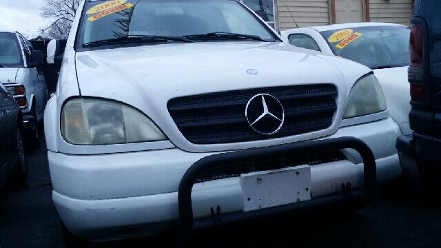 2000 MERCEDES-BENZ M-Class
