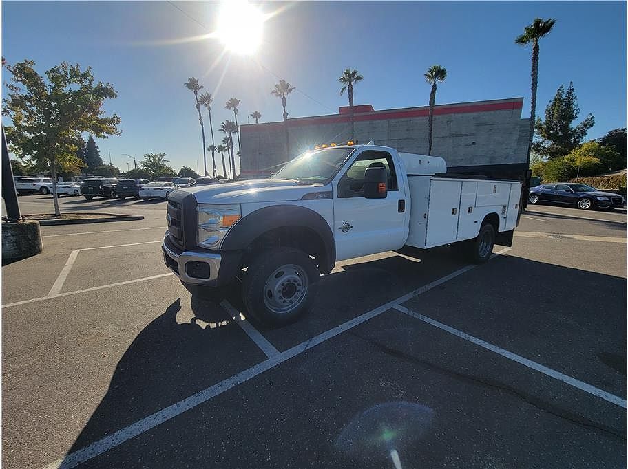 2012 FORD F-550