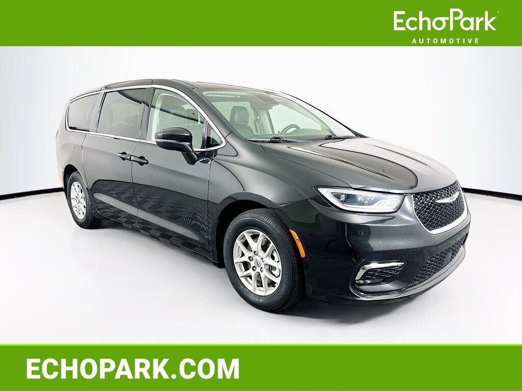 2023 CHRYSLER Pacifica