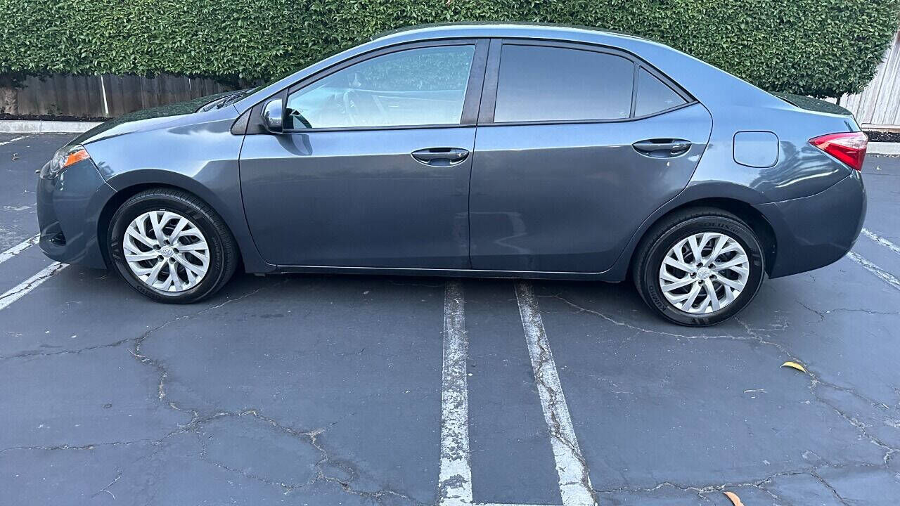 2018 TOYOTA Corolla