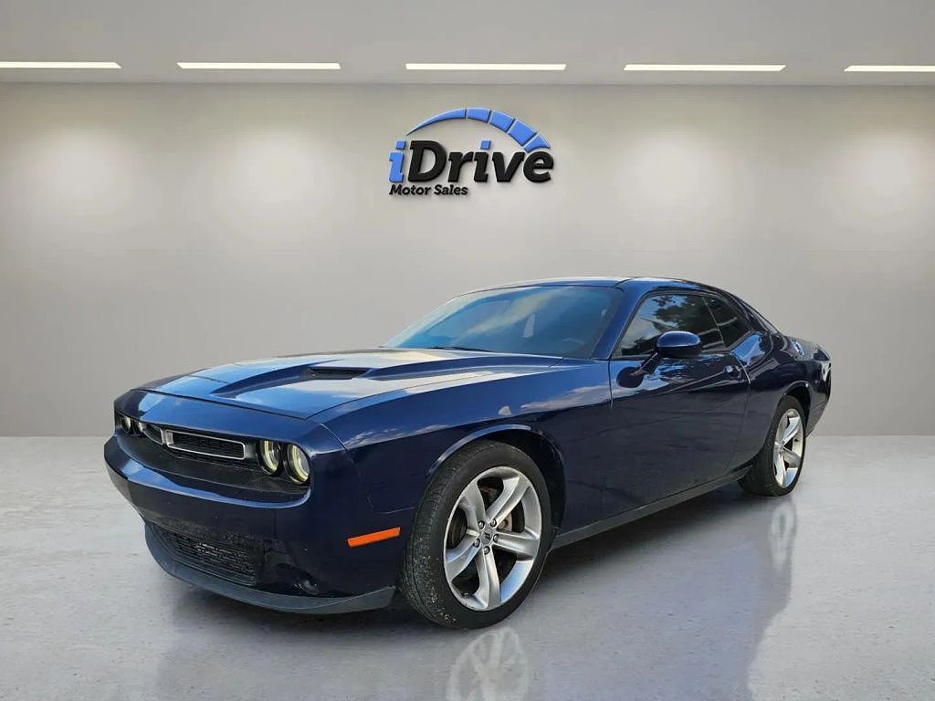 2017 DODGE Challenger