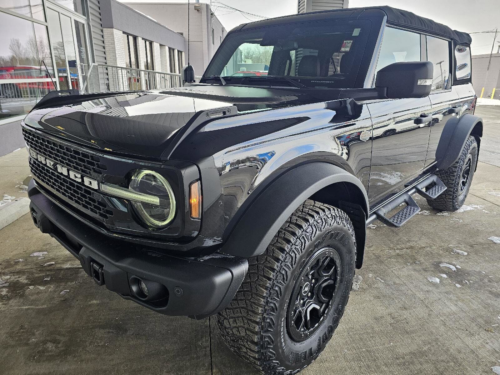 2023 FORD Bronco