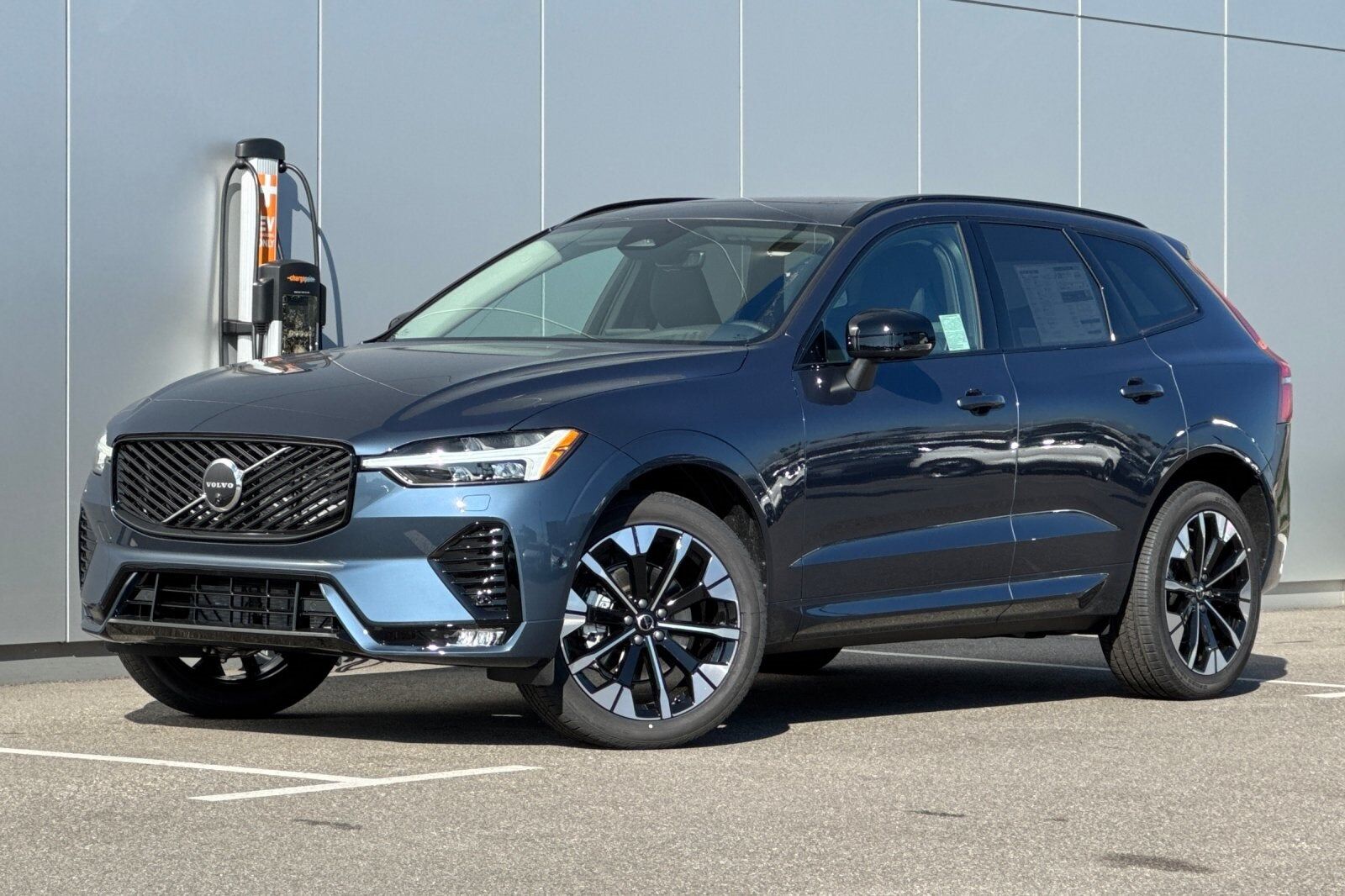 2026 VOLVO XC60