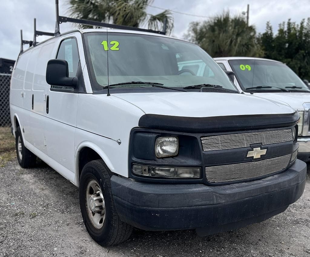 2012 CHEVROLET Express