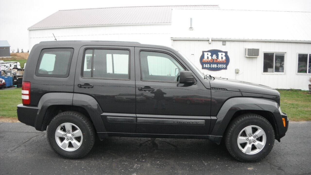 2011 JEEP Liberty