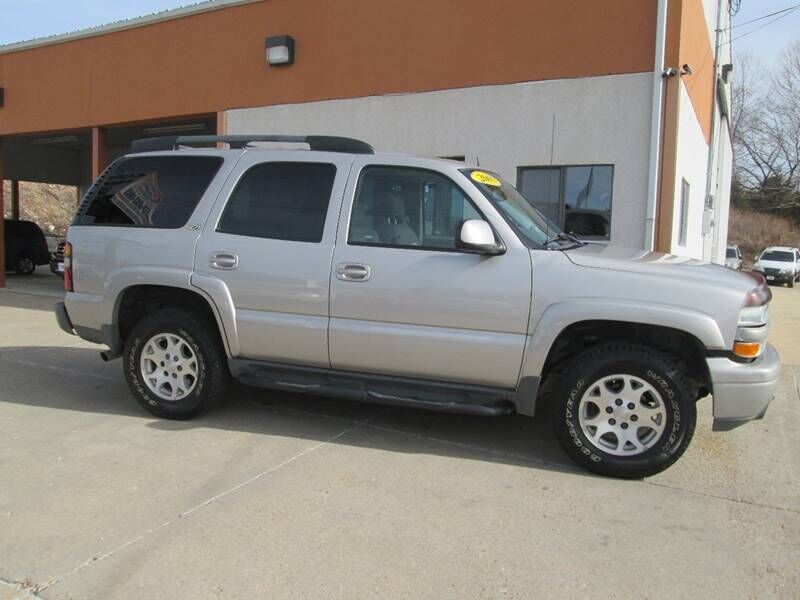 2004 CHEVROLET Tahoe
