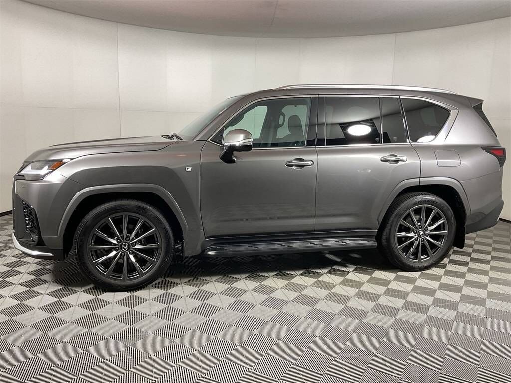 2024 LEXUS LX