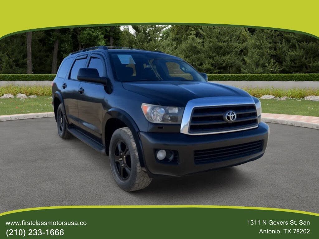 2013 TOYOTA Sequoia