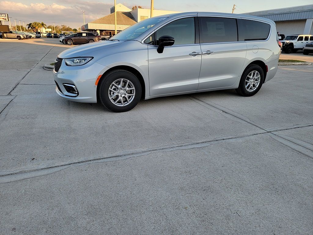 2026 CHRYSLER Pacifica
