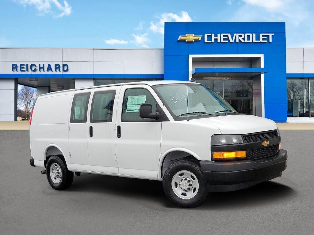 2025 CHEVROLET Express