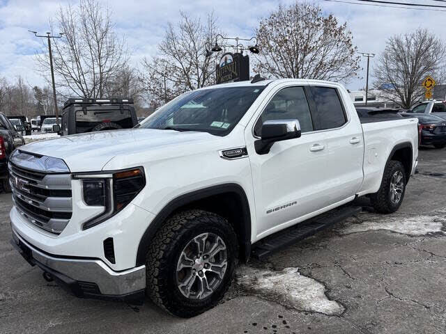 2023 GMC Sierra