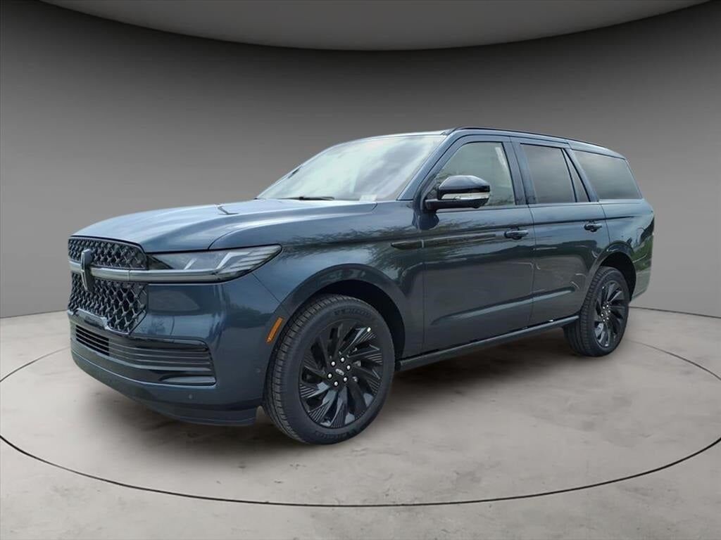 2025 LINCOLN Navigator