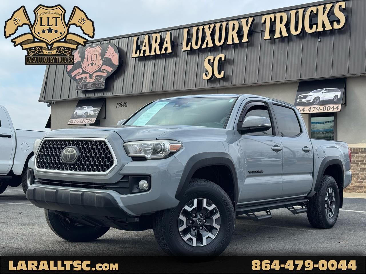 2018 TOYOTA Tacoma