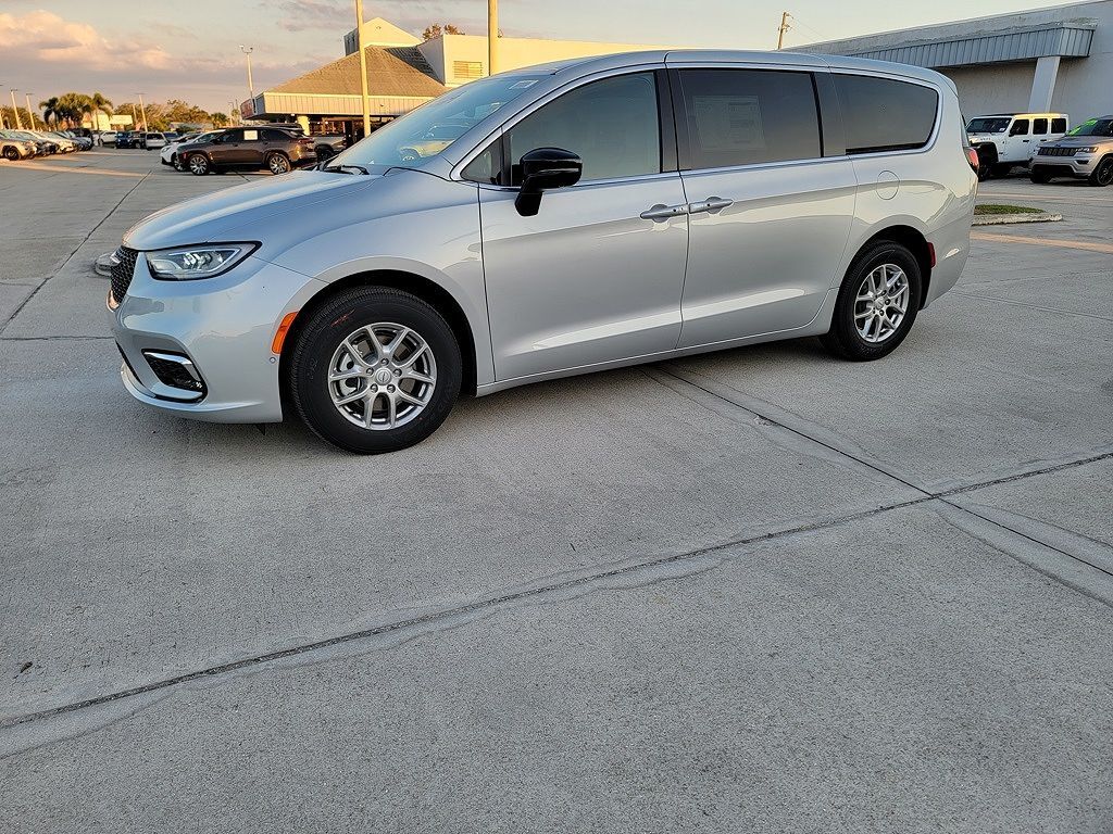 2026 CHRYSLER Pacifica