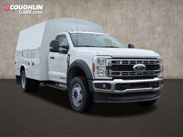 2025 FORD F-600