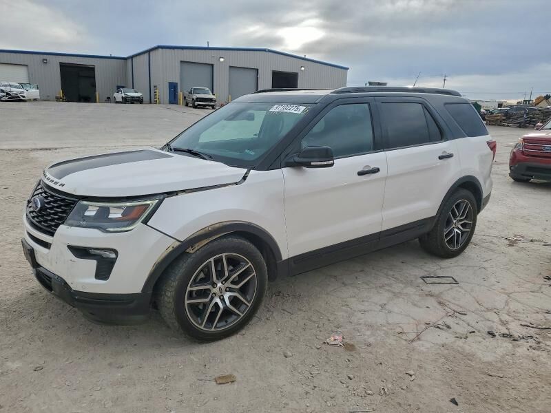 2018 FORD Explorer
