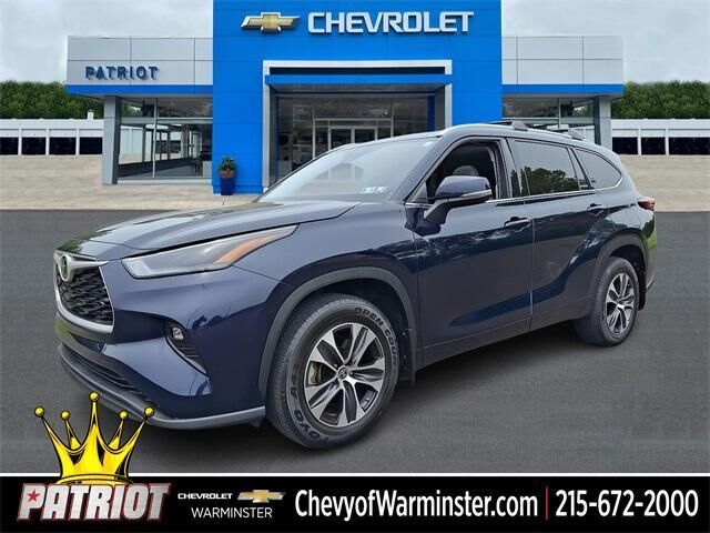 2022 TOYOTA Highlander