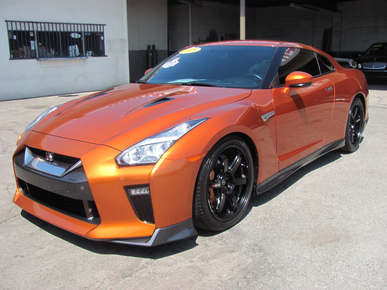 2018 NISSAN GT-R